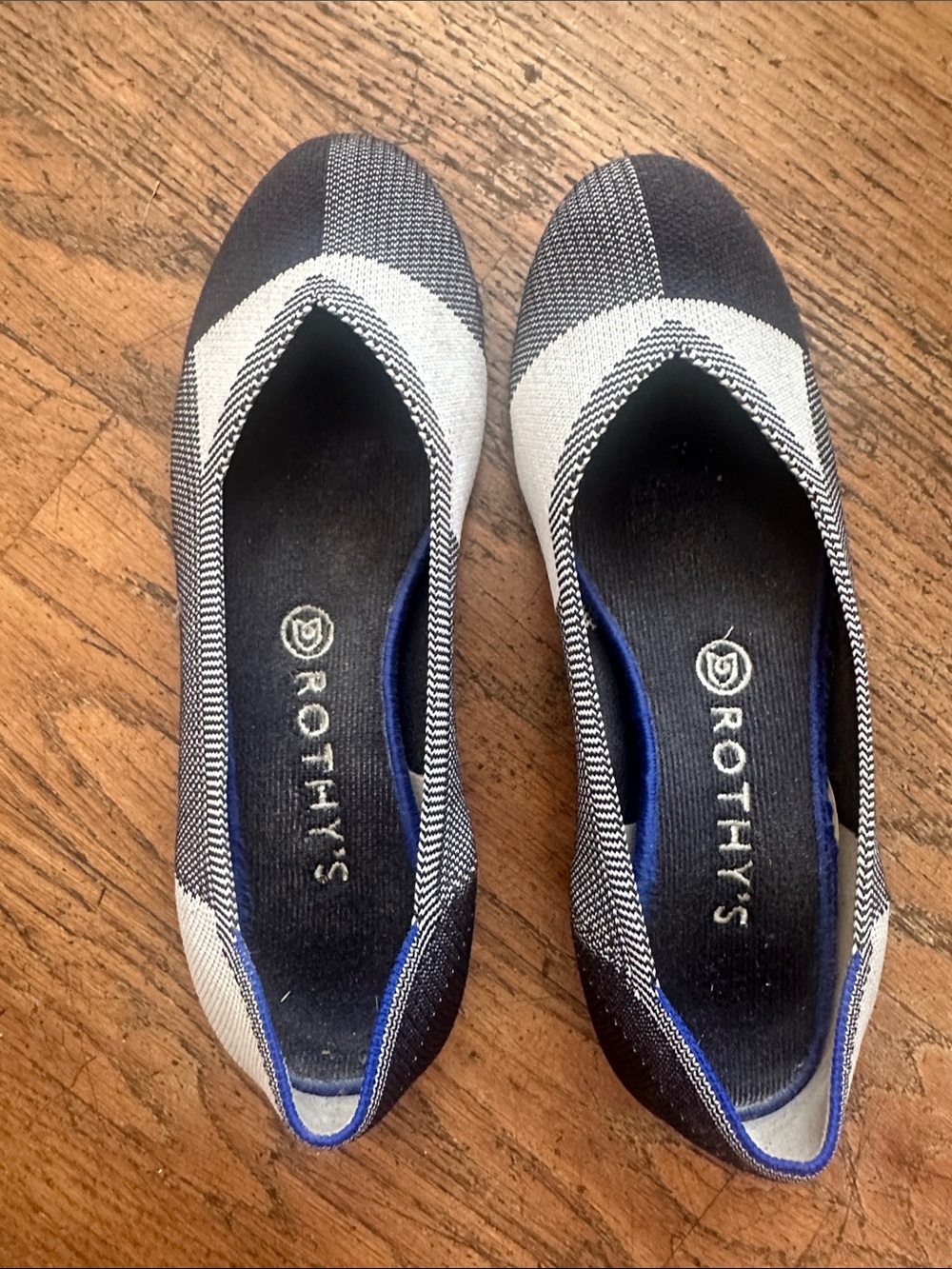 Rothy's black and grey Knit Flats